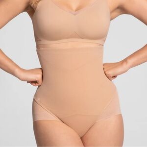 NWOT Honeylove Shapewear SuperPower Brief in Sand XL
